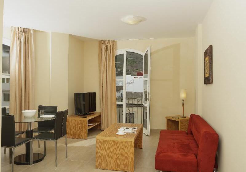 Апартаменты 2 Спальни, Coral Los Silos  Your Natural Accommodation Choice