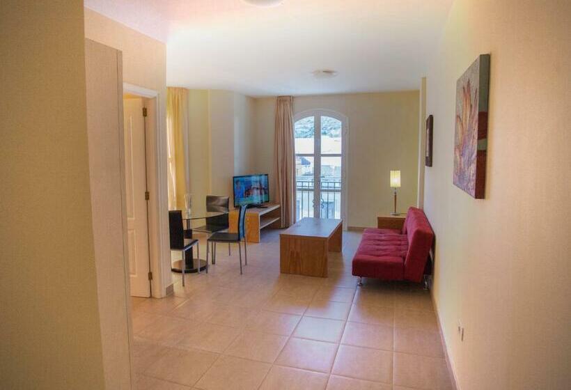 Апартаменты 2 Спальни, Coral Los Silos  Your Natural Accommodation Choice