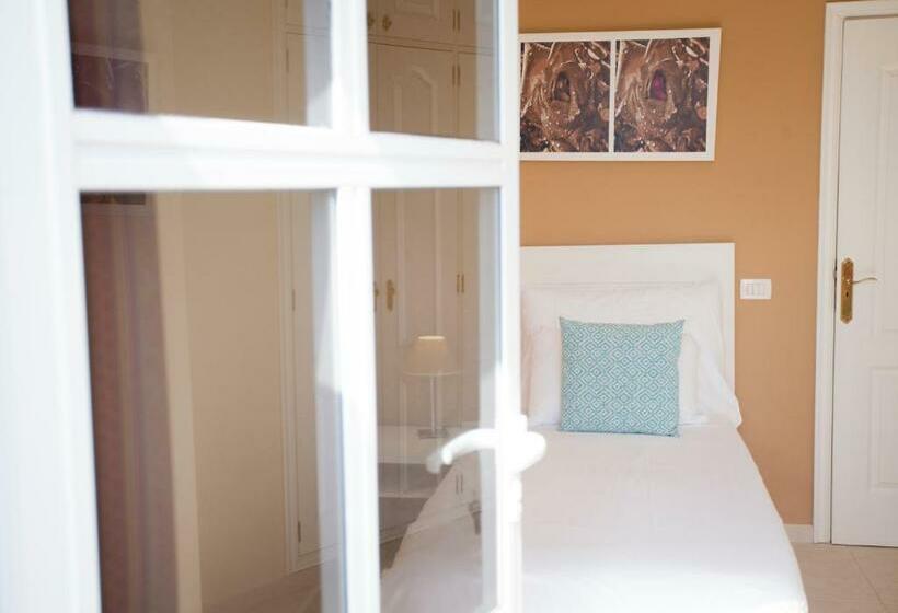 Апартаменты 2 Спальни Вид на Море, Coral Los Silos  Your Natural Accommodation Choice