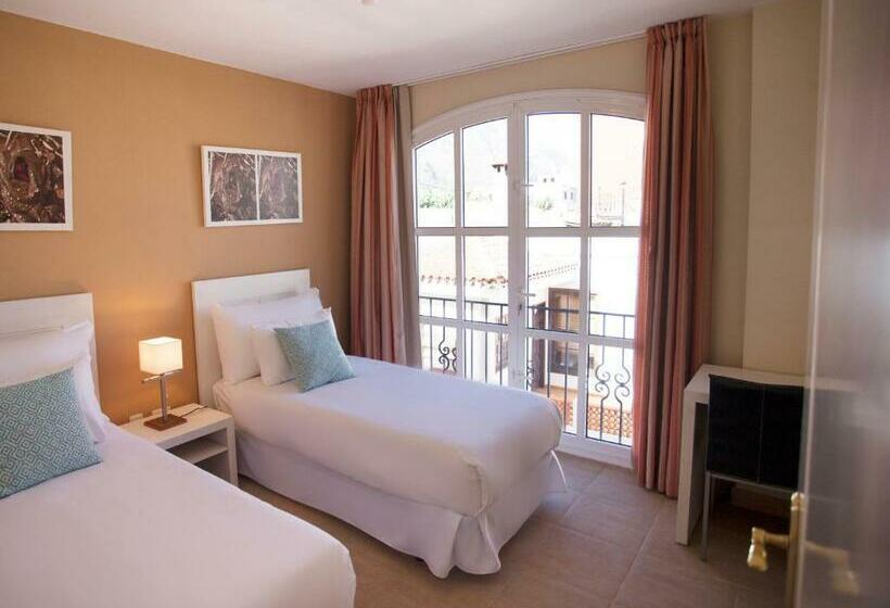 Апартаменты 2 Спальни, Coral Los Silos  Your Natural Accommodation Choice