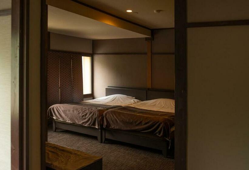 اتاق سوپریور, Kusatsu Onsen Eidaya