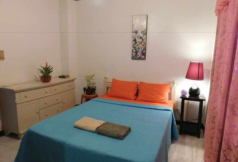 اتاق راحتی یک تخته, G.a.u. Mechang Lagoon Resort