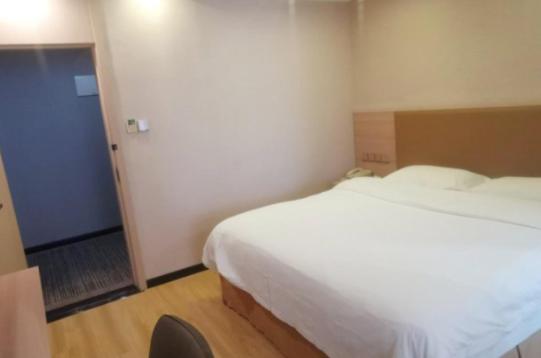 Номер Стандарт, Greentree Inn Chengdu Hightech Development West Zone Shidai Tian Street Express