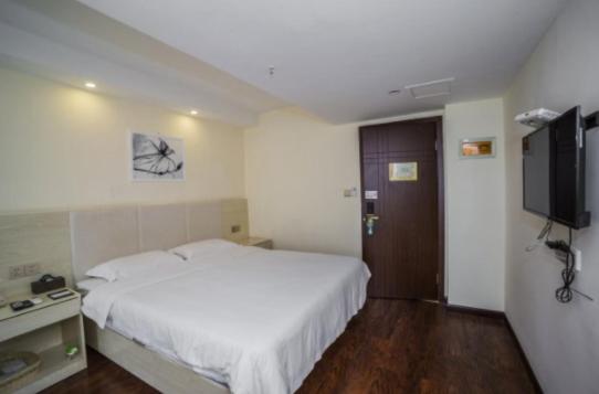 Номер Стандарт, Greentree Inn Chengdu Hightech Development West Zone Shidai Tian Street Express