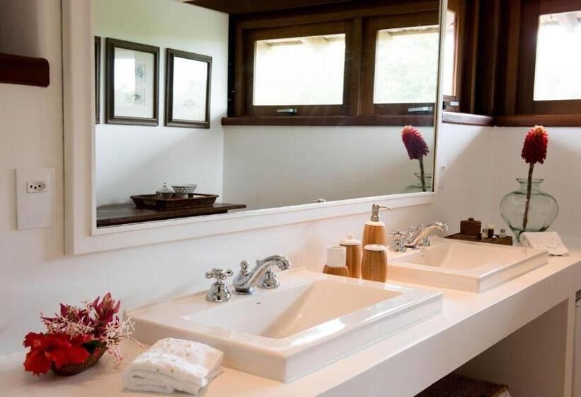 디럭스 스위트 킹 침대, Pousada Tutabel