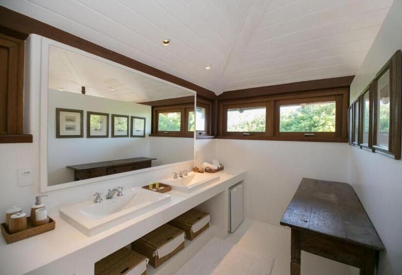 디럭스 스위트 킹 침대, Pousada Tutabel