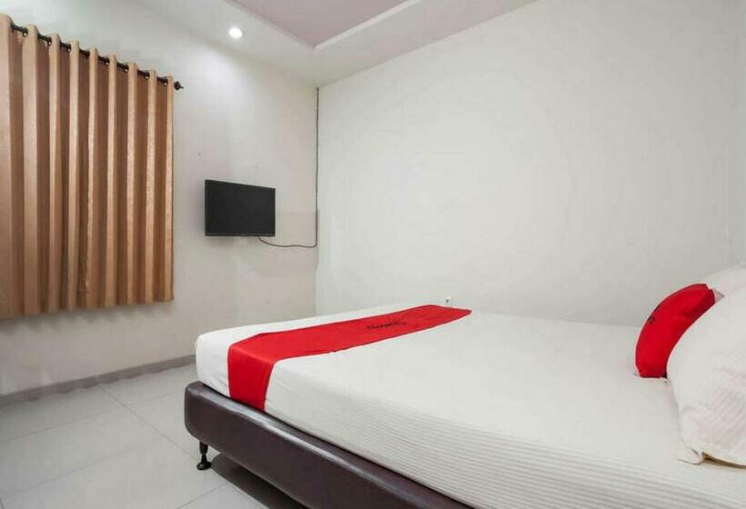 Номер Стандарт, Reddoorz @ Panglima Sudirman