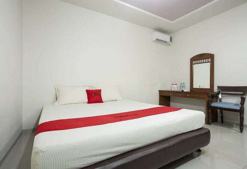 Номер Стандарт, Reddoorz @ Panglima Sudirman