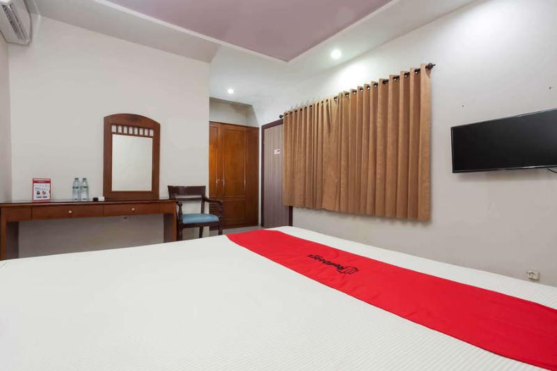 Номер Стандарт, Reddoorz @ Panglima Sudirman