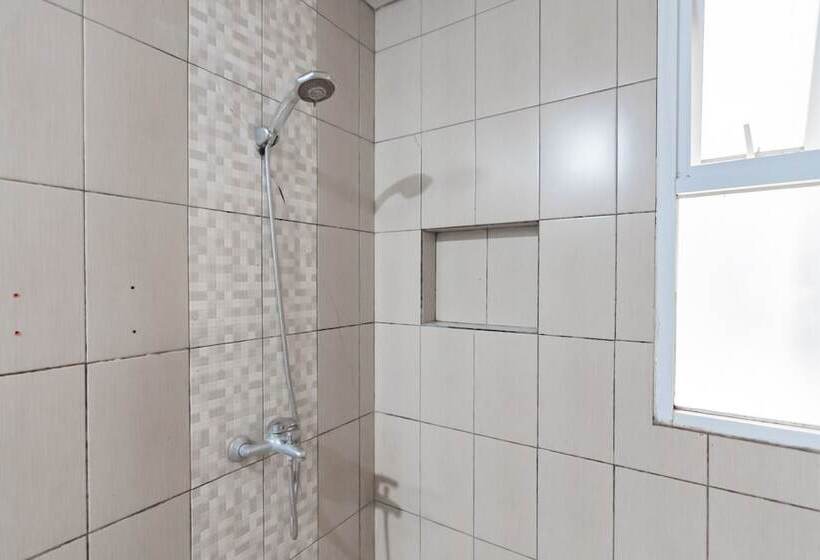 豪华房间, Reddoorz Plus @ Dago Pojok 3