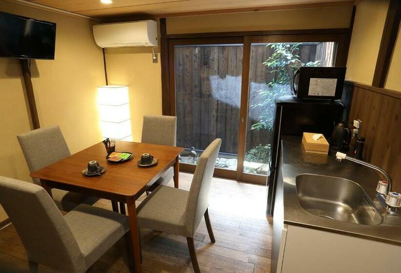 اتاق استاندارد چهار تخته, Kyoto Gion No Yado