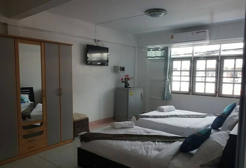 غرفة عائلية, Chaam Guesthouse