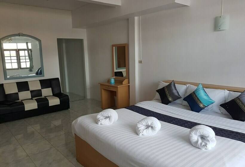 غرفة عائلية, Chaam Guesthouse