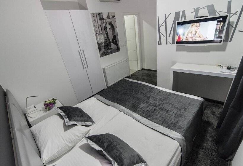 غرفة إقتصادية, Cool Zagreb Airport