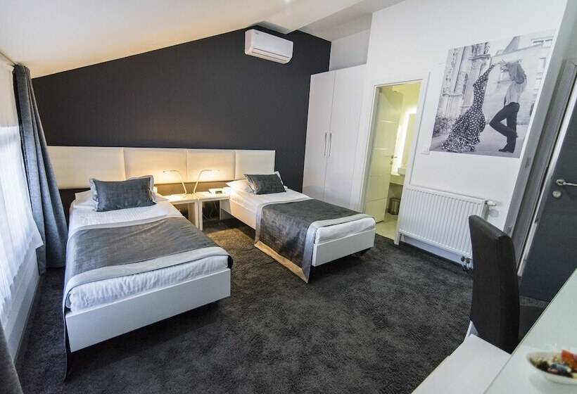 غرفة قياسية, Cool Zagreb Airport