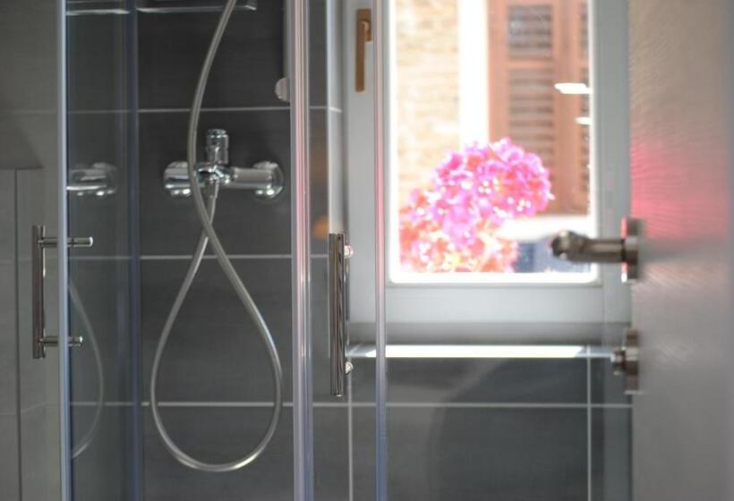 豪华房间, Lanterna Rooms