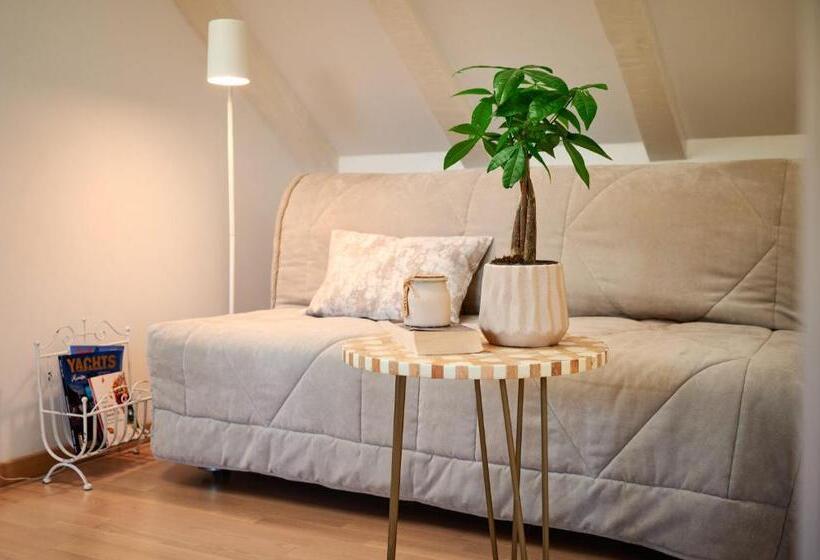 四人标准间, Lanterna Rooms