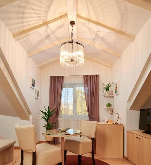 四人标准间, Lanterna Rooms