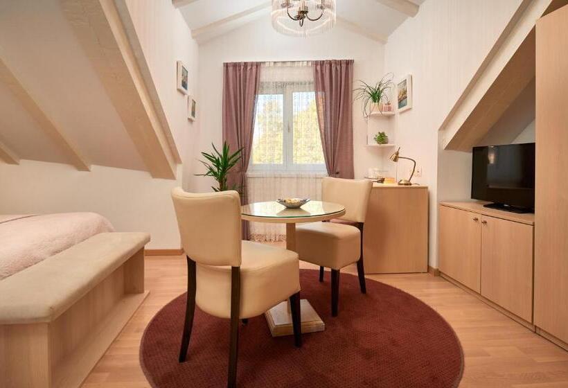 四人标准间, Lanterna Rooms