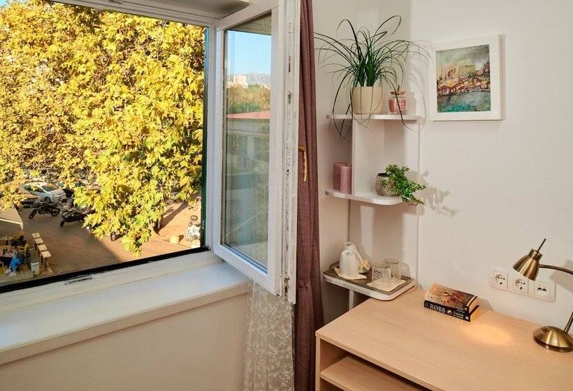 四人豪华间, Lanterna Rooms