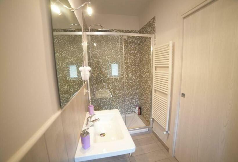 Номер Стандарт, B&b Lamezia Terme