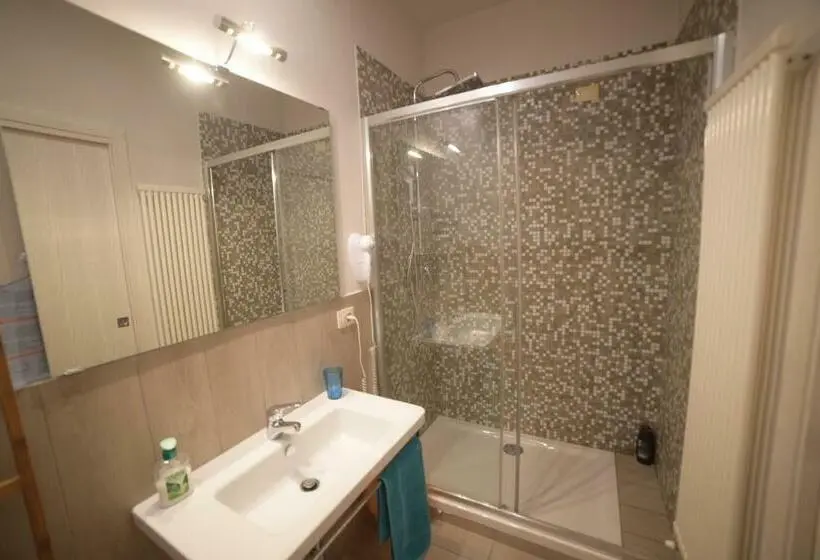 デラックストリプルルーム, B&b Lamezia Terme