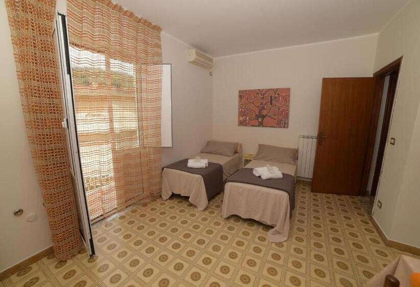 バルコニー付き1ベッドルームアパートメント, B&b Lamezia Terme