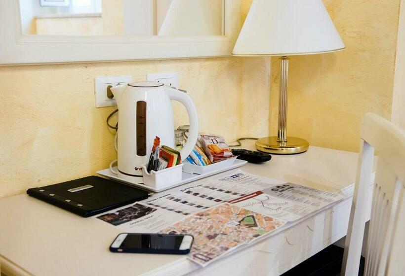 Classic Kamer, Domus Trevi