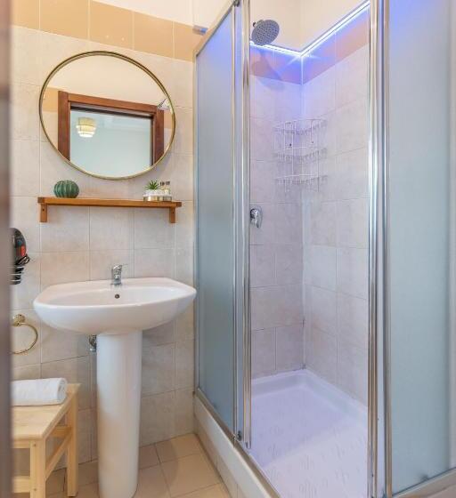 غرفة قياسية مطلّة علي الحديقة, Villa Rocla Guest House Pompei