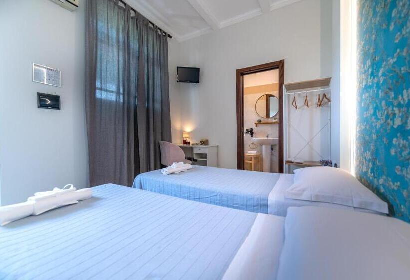 غرفة قياسية مطلّة علي الحديقة, Villa Rocla Guest House Pompei