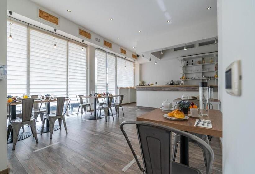 חדר סטנדרט נוף לגינה, Villa Rocla Guest House Pompei