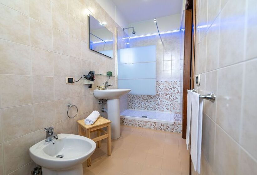 חדר קומפורט, Villa Rocla Guest House Pompei