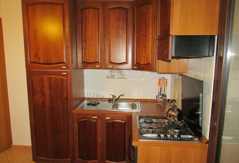 Deniz Manzaralı 1 Yatak Odalı Daire, Residence Villa Santa Lucia