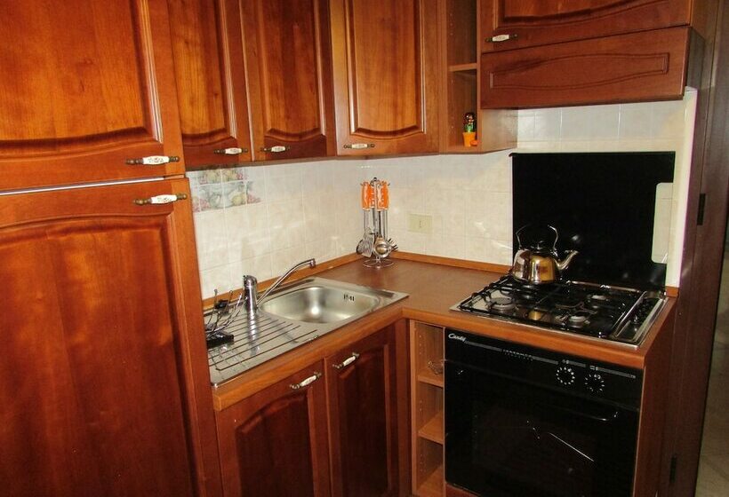 Deniz Manzaralı 1 Yatak Odalı Daire, Residence Villa Santa Lucia