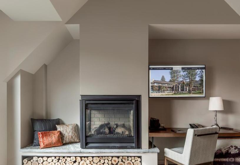 キングサイズベッドのデラックスルーム, Edgewood Tahoe Resort