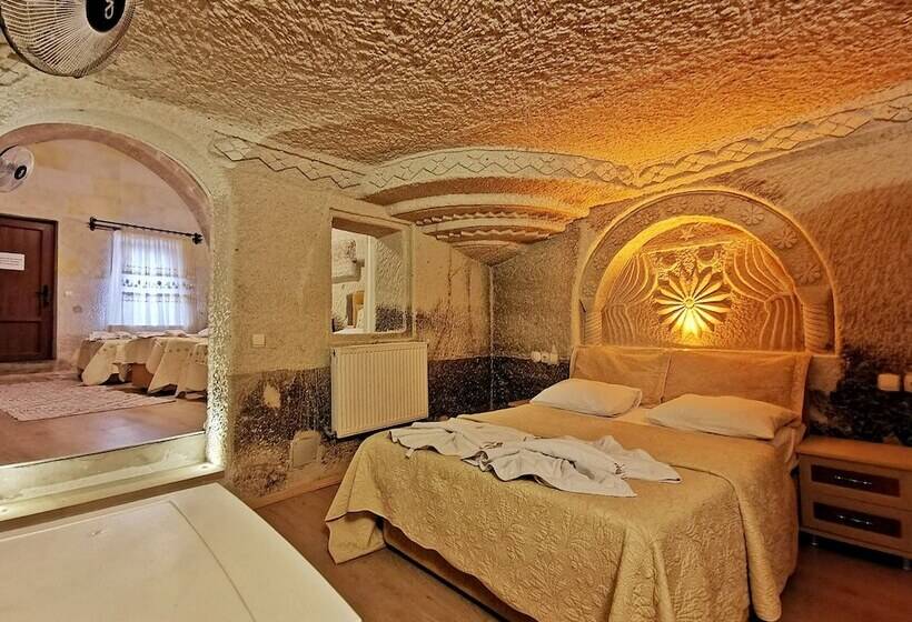 套房, Falcon Cave Suites