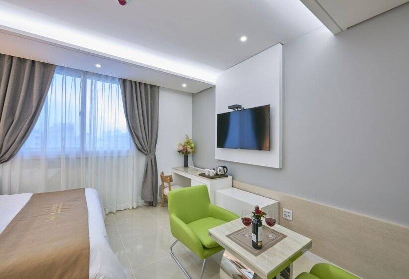 غرفة ديلوكس, Gwangju Madrid