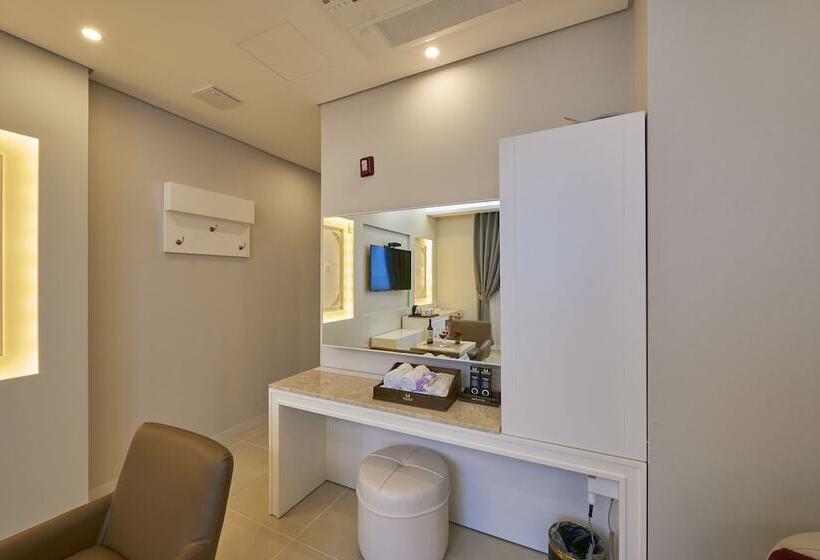 غرفة ديلوكس, Gwangju Madrid