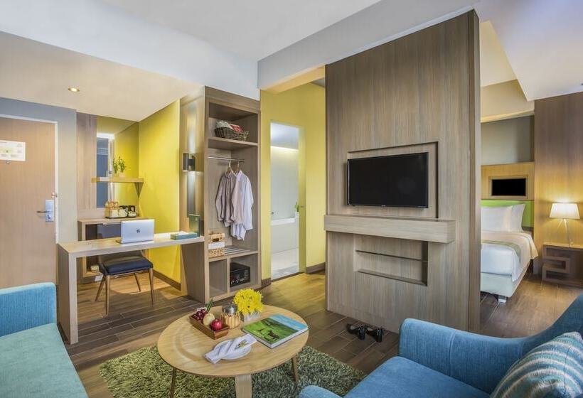 Люкс, Khas Hotel Pekalongan