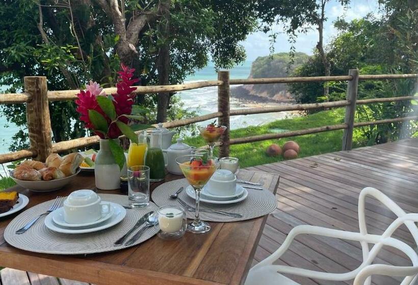 Chalet, Madeiro Beach