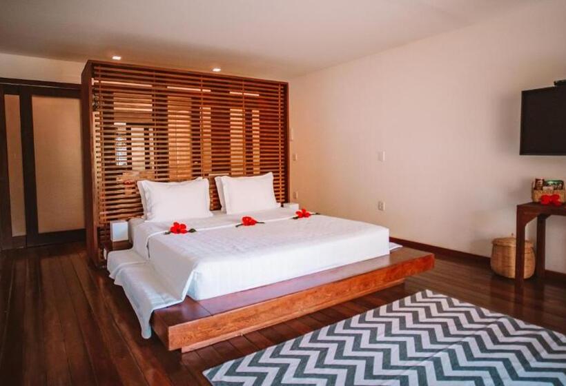 Superior suite with garden view, Madeiro Beach