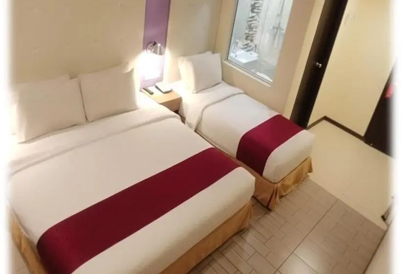Pokój Rodzinny, Lumut Suites