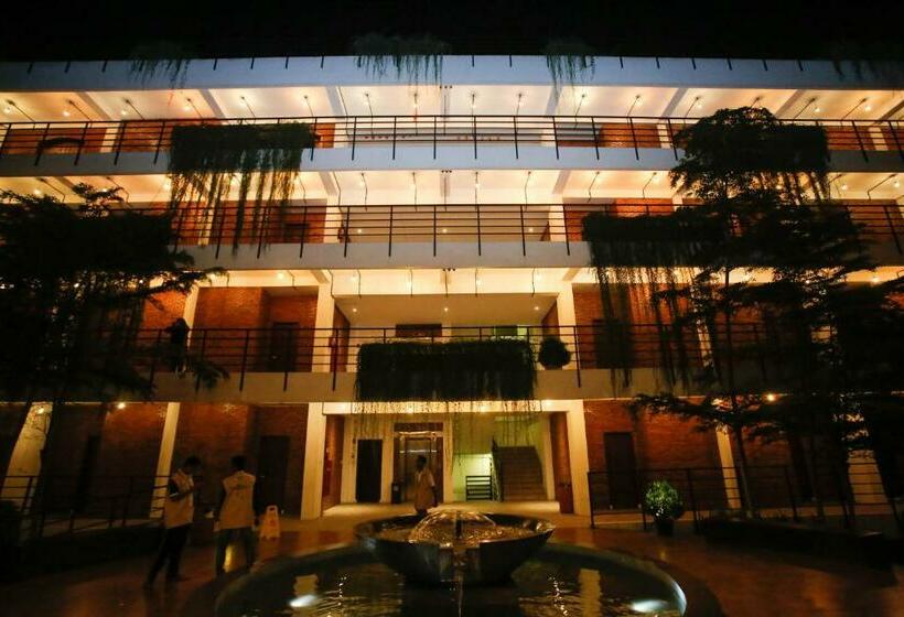 디럭스 룸, Thong S Inn Hotel Kualanamu