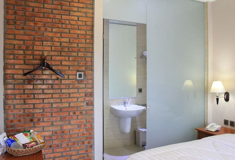 오두막, Thong S Inn Hotel Kualanamu