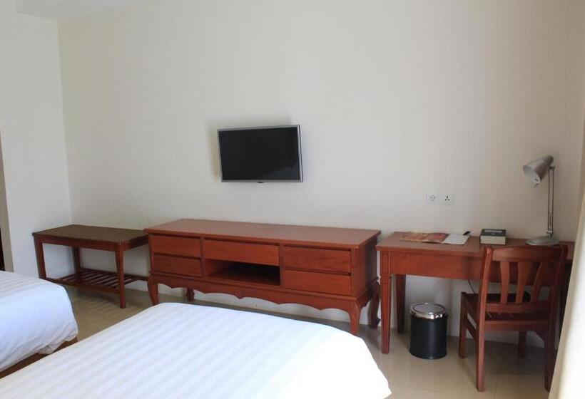 디럭스 룸, Thong S Inn Hotel Kualanamu