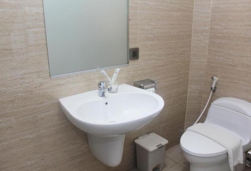Хижина, Thong S Inn Hotel Kualanamu