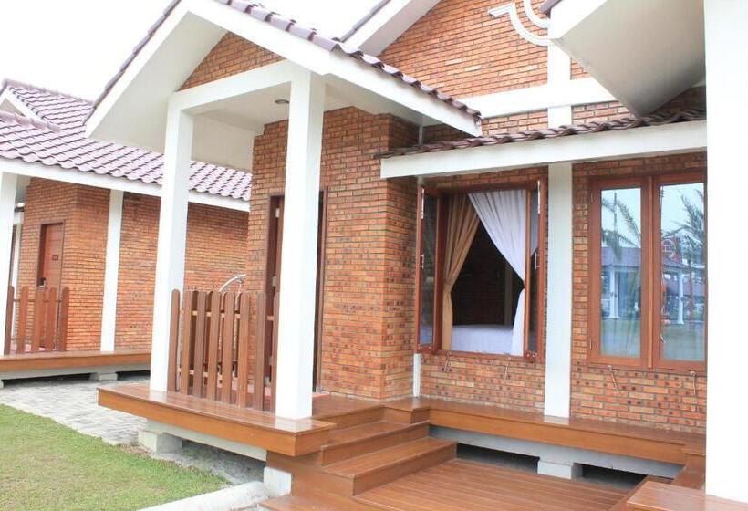 오두막, Thong S Inn Hotel Kualanamu