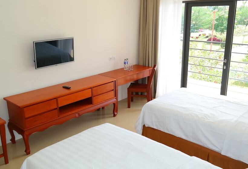 디럭스 룸, Thong S Inn Hotel Kualanamu