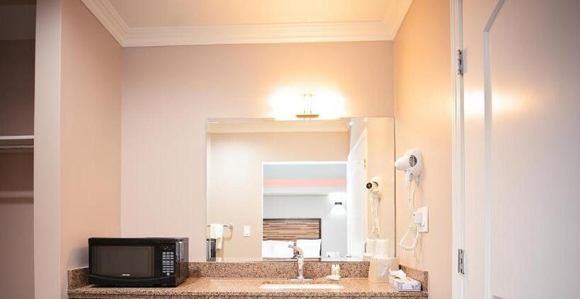 带大床的标准间, Diamond Bell Inn & Suites