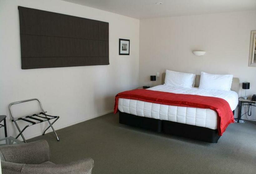 스탠다드 스튜디오, Southgate Motor Inn